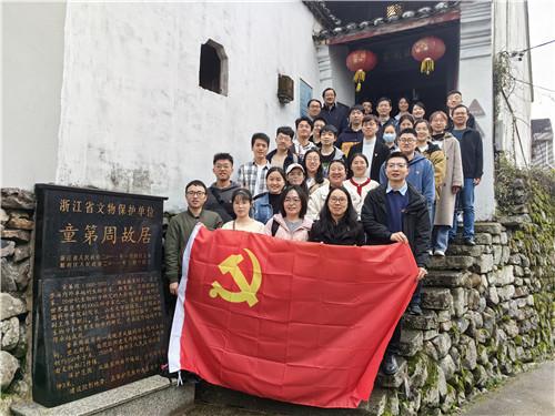 为何越来越多的人不愿结婚生子，是不愿意养还是不想养？